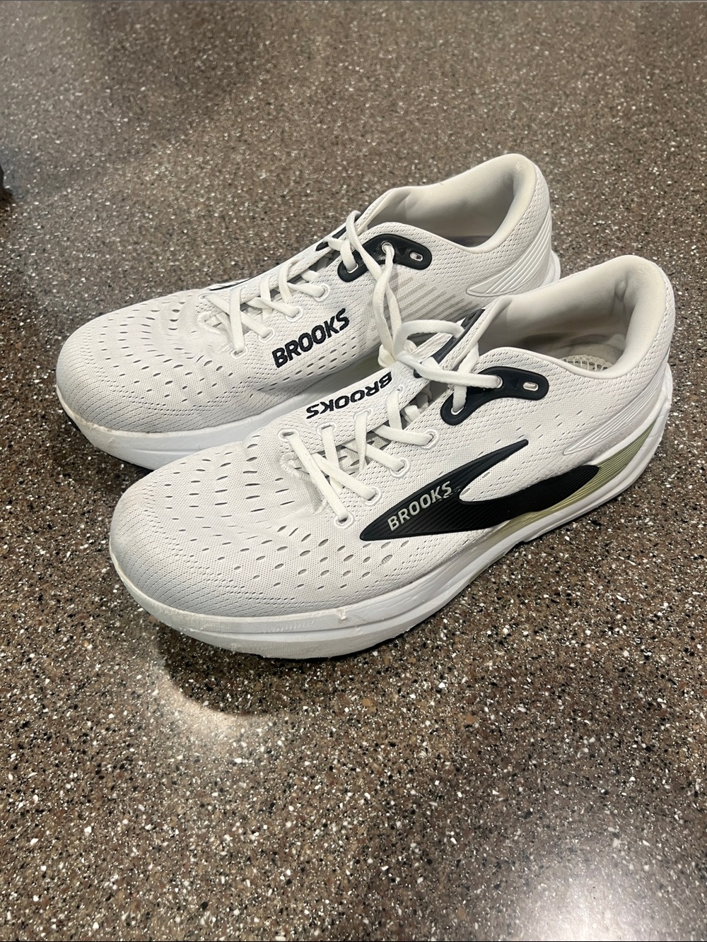 Brooks Men's Ghost Max 3 - Picture 3 of 8